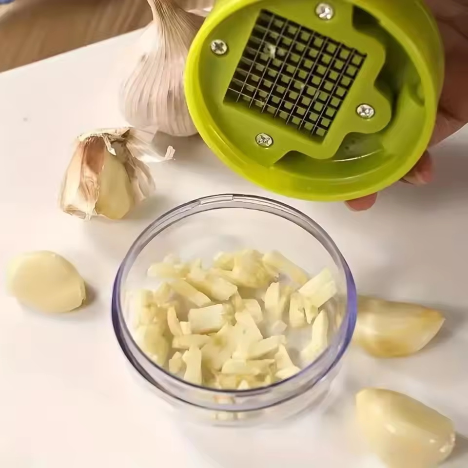 مفرمة ثوم يدوية مع صندوق تخزين - مراجعة Kitchen Gadgets Vegetable Chopper وسعره
